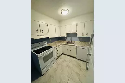 15 Chapel Hill Dr. #11, Plymouth, MA 02360 - Photo 2