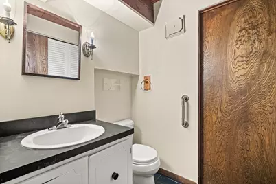 7 Arnold Rd, Wellesley, MA 02481 - Photo 28