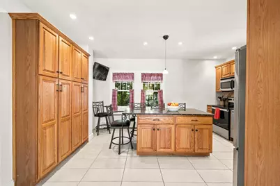 38 Thornton St, Quincy, MA 02170 - Photo 10