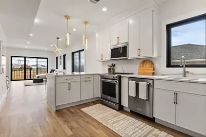 599 Sea St #2, Quincy, MA 02169 - Photo 2