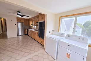 238 School St, Somerville, MA 02145 - Photo 12