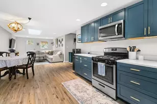 21 Shepard Ave, Pembroke, MA 02359 - Photo 2