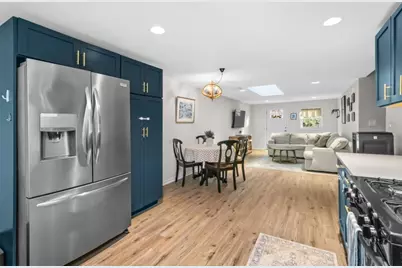 21 Shepard Ave, Pembroke, MA 02359 - Photo 8