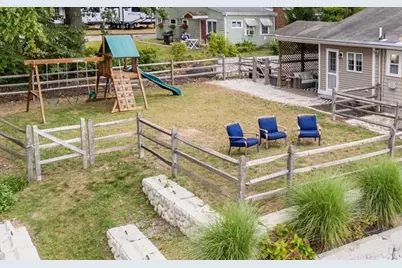 21 Shepard Ave, Pembroke, MA 02359 - Photo 14
