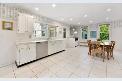 172 Irving Avenue, Barnstable, MA 02647 - Photo 22