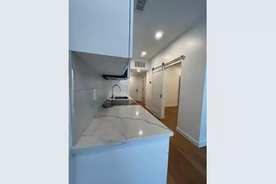 97 Elmwood #110, Cambridge, MA 02140 - Photo 4