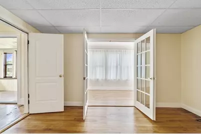 141 Cambridge St #1, Worcester, MA 01603 - Photo 1