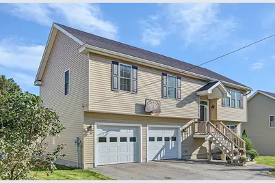6 Greenhalge St, Worcester, MA 01604 - Photo 2