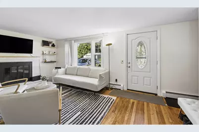 1392 Old Pleasant St, Bridgewater, MA 02324 - Photo 4