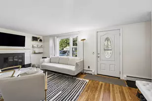 1392 Old Pleasant St, Bridgewater, MA 02324 - Photo 4