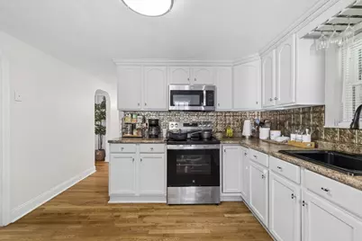 1392 Old Pleasant St, Bridgewater, MA 02324 - Photo 8