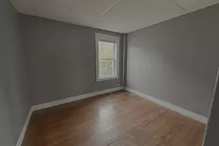 408 School St, Webster, MA 01570 - Photo 12
