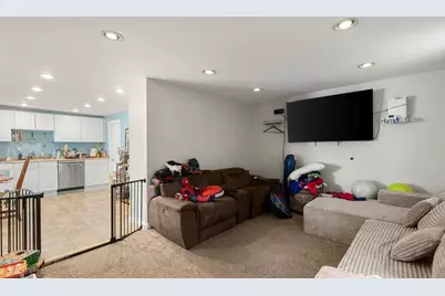 150 Maplewood Avenue, Gloucester, MA 01930 - Photo 20