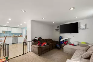 150 Maplewood Ave, Gloucester, MA 01930 - Photo 20