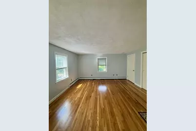 21-23 Pratt St #21, Melrose, MA 02176 - Photo 8