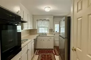 21-23 Pratt St, Melrose, MA 02176 - Photo 16