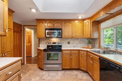 1 Standish Road, Lynnfield, MA 01940 - Photo 4