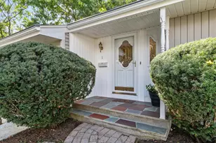 1 Standish Rd, Lynnfield, MA 01940 - Photo 32