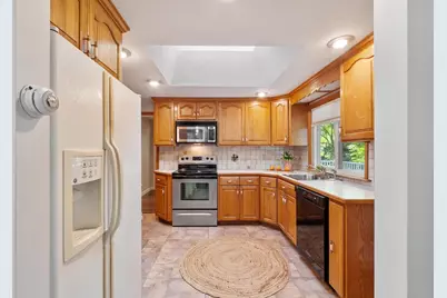 1 Standish Road, Lynnfield, MA 01940 - Photo 6