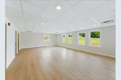 206 Turnpike Rd, Southborough, MA 01772 - Photo 8