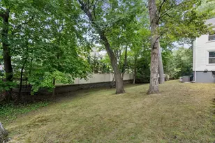 575 Chestnut St, Newton, MA 02468 - Photo 38