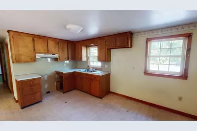 12 Flint Rd, Charlton, MA 01507 - Photo 4