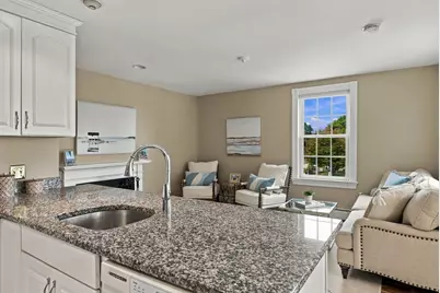 162 High St #B, Newburyport, MA 01950 - Photo 8