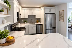 1185 Adams St, Boston, MA 02124 - Photo 2