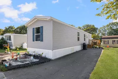 460 Collins #25, Attleboro, MA 02703 - Photo 2