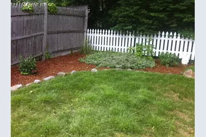 4 Dorset St, Worcester, MA 01602 - Photo 16
