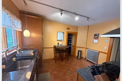 18 Benton Rd #1, Medford, MA 02155 - Photo 6