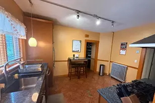 18 Benton Rd, Medford, MA 02155 - Photo 6