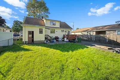 57 Ruskin St, Chicopee, MA 01020 - Photo 26