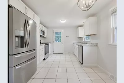 22 Poskus St, Stoughton, MA 02072 - Photo 8