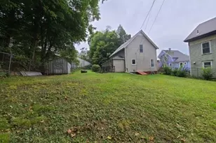 9 Spring St, Montague, MA 01376 - Photo 10
