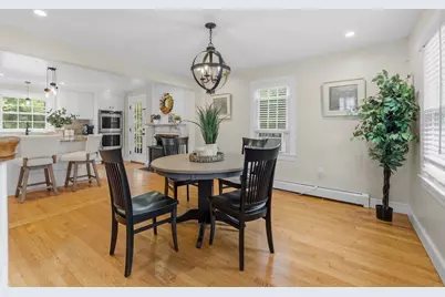11 Bow St, Plainville, MA 02762 - Photo 14