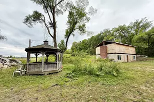 100 Bucklin Rd, Adams, MA 01220 - Photo 6