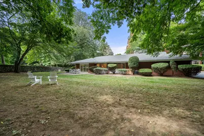 18 Chestnut Pl, Brookline, MA 02445 - Photo 16