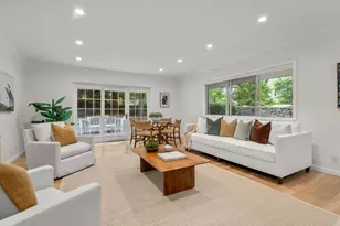 18 Chestnut Pl, Brookline, MA 02445 - Photo 4