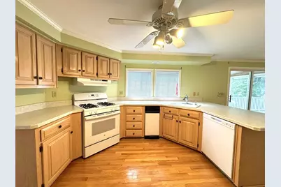 25 Fieldwood Dr, Bridgewater, MA 02324 - Photo 16
