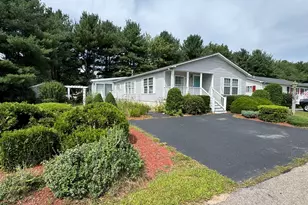 25 Fieldwood Dr, Bridgewater, MA 02324 - Photo 2
