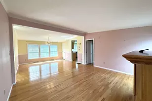 25 Fieldwood Dr, Bridgewater, MA 02324 - Photo 4