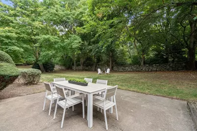 18 Chestnut Pl #18, Brookline, MA 02445 - Photo 16