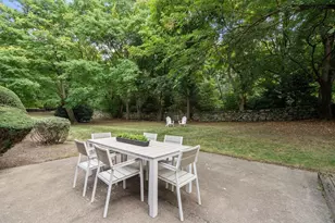 18 Chestnut Pl, Brookline, MA 02445 - Photo 16