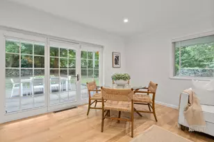 18 Chestnut Pl, Brookline, MA 02445 - Photo 8
