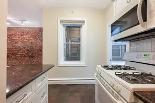 11 Revere St, Boston, MA 02114 - Photo 8