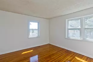 23 Jenness St, Springfield, MA 01104 - Photo 16