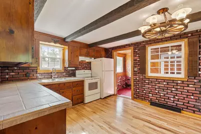 82 Russell St, Haverhill, MA 01830 - Photo 10