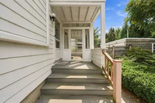 32-34 Grozier Rd, Cambridge, MA 02138 - Photo 8