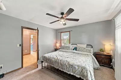 39 Lakeview Dr, Leominster, MA 01453 - Photo 36